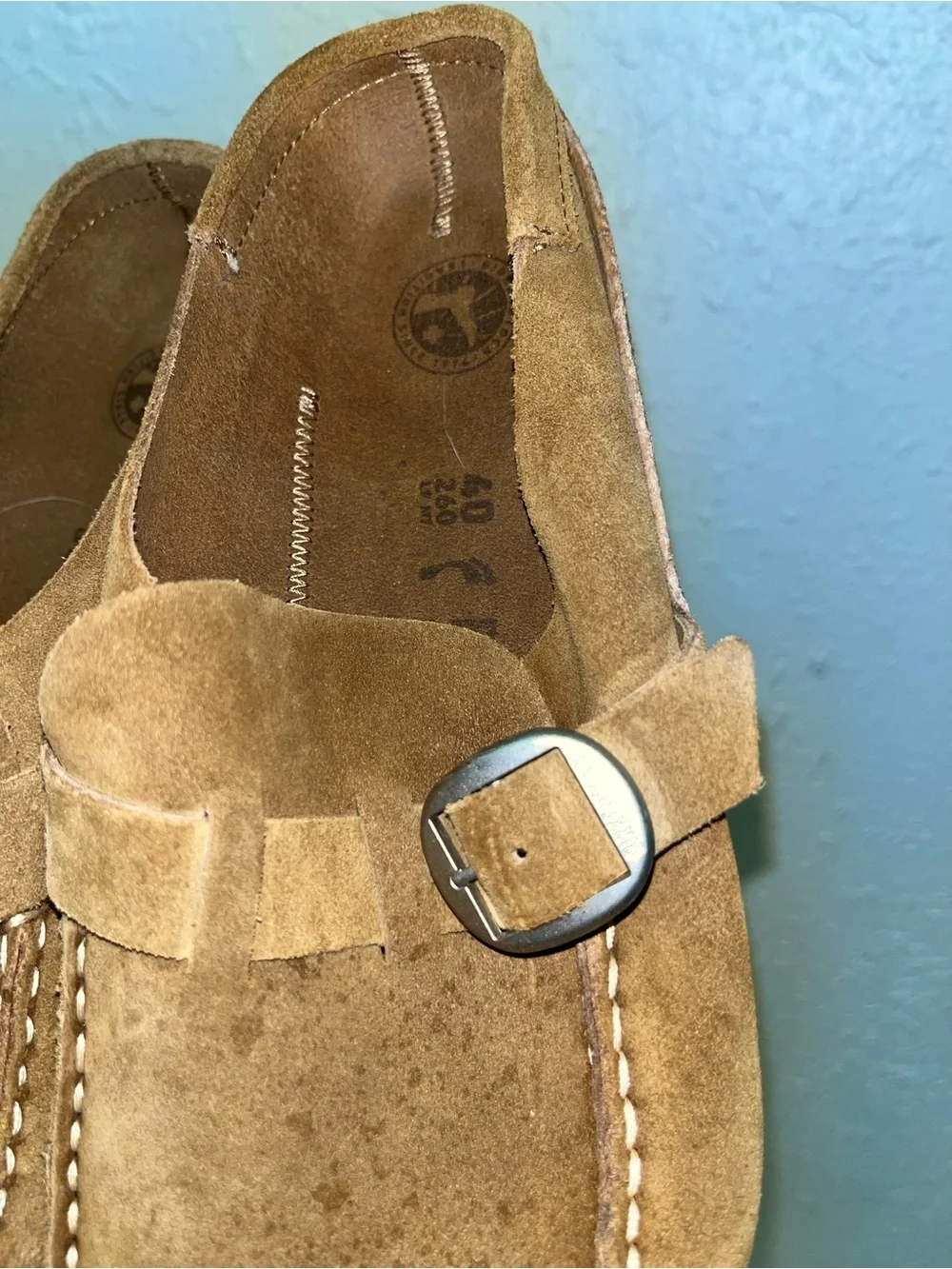 Birkenstock Boston Suede Clogs – Taupe